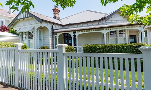 Many New Zealand homes over 20 years old use low pressure hot water